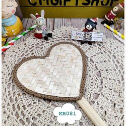 พัดไม้ไผ่สานรูปหัวใจขอบผ้าคอตตอนสีน้ำตาลช็อคโกแลตจุดเล็กสีดำ, แบบ 1 ด้าม, พัดหัวใจขอบผ้าลายจุด, พัดหัวใจ, พัดไม้ไผ่, พัดสาน, KB081