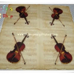 กระดาษแนปกิ้น ลายไวโอลิน โน้ตดนตรี พื้นหลังสีน้ำตาล