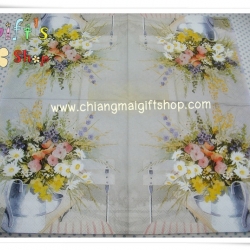 กระดาษแนปกิ้น ลายช่อดอกไม้ในเหยือกสังกะสี พื้นหลังสีเทา