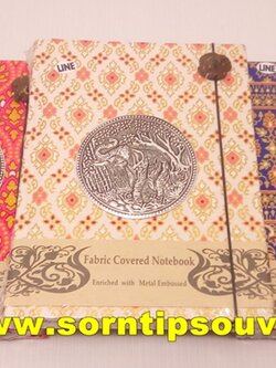 สมุดโน๊ตช้างลายผ้าไทยขนาดกลาง