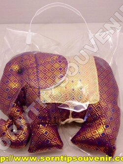 หมอนตุ๊กตาช้างผ้าไทยสีม่วง