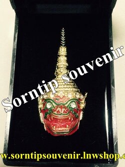 เข็มกลัดลายหัวโขน