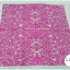 กระดาษแนปกิ้น ลายกราฟฟิครูปดอกไม้สีขาว พื้นหลังสีชมพู